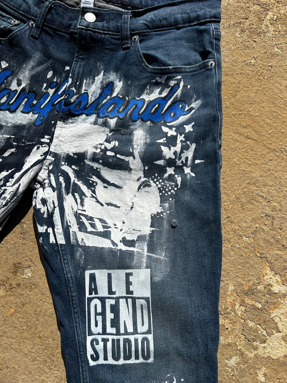 "Manifestando" Customs