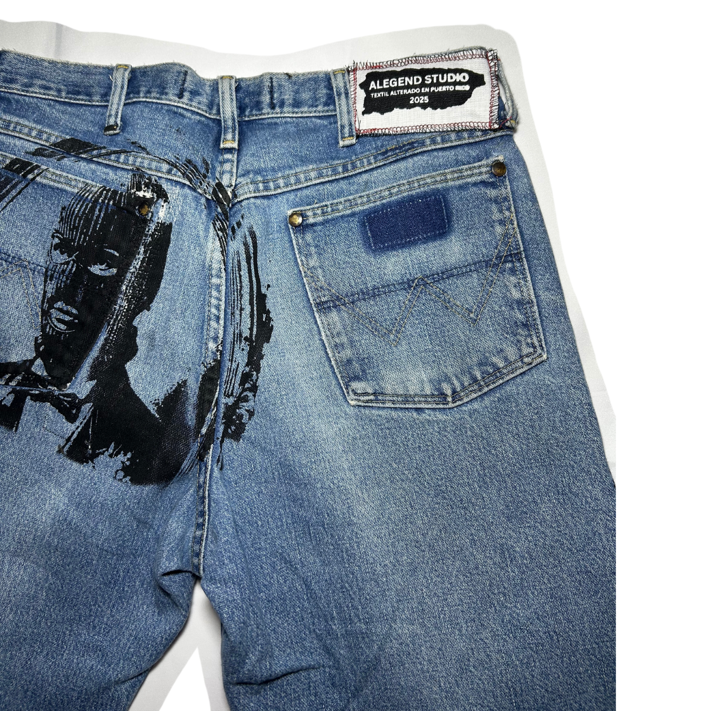 "El Legado del Bandido" Jeans