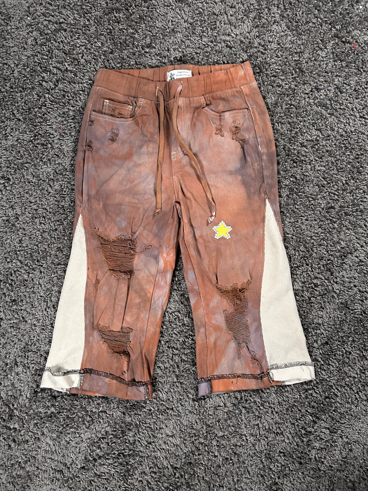 Q326 Rusted Star Upcycled Gaucho Jeans – Brown