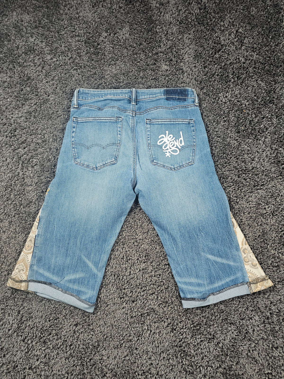 Q326 Vejigante Upcycled Gaucho Jorts 3/4