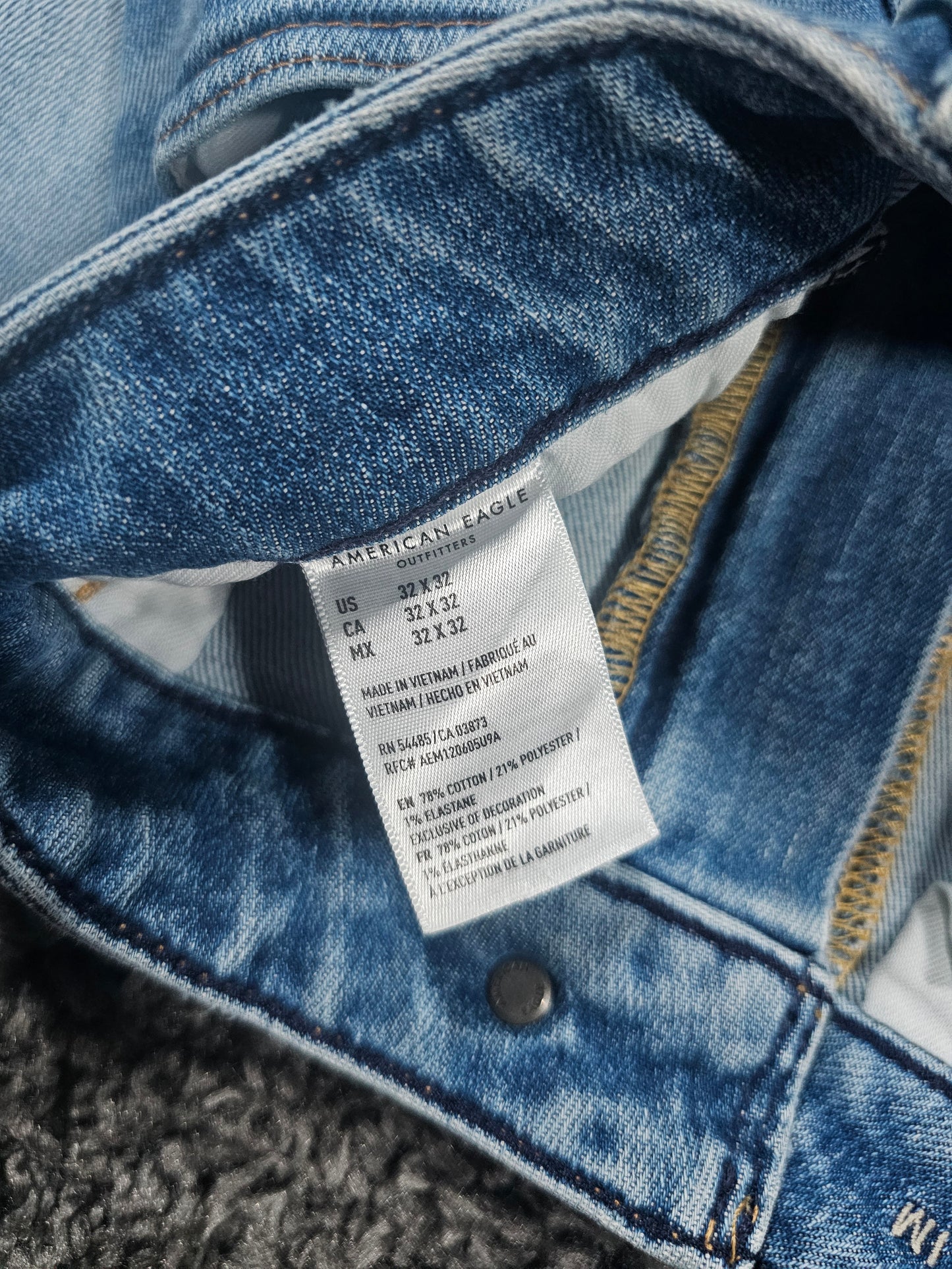Q326 Vejigante Upcycled Gaucho Jorts 3/4